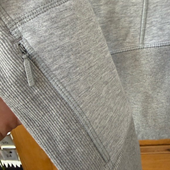 Athleta Strength Hoodie 2 Full Zip Sweater Jacket Gray Women's size small EUC - Picture 8 of 8